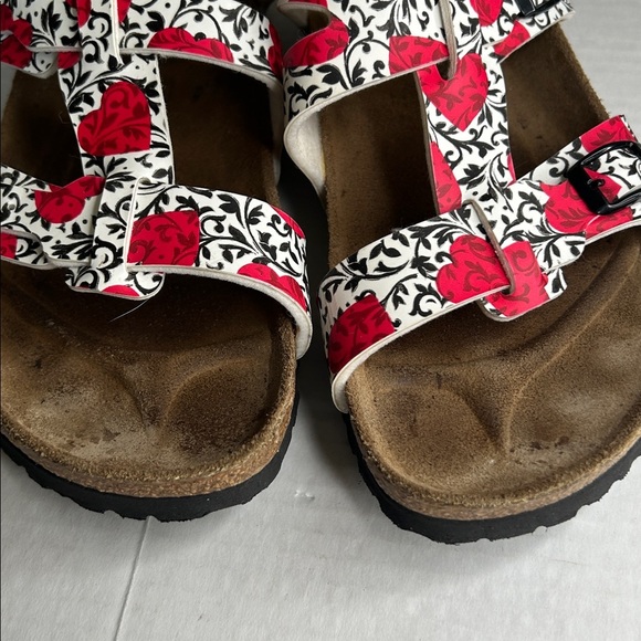 BIRKENSTOCK BIRKIS WHITE STRAPS WITH BLACK VINES AND RED FLOWERS SZ 8 - Picture 6 of 11